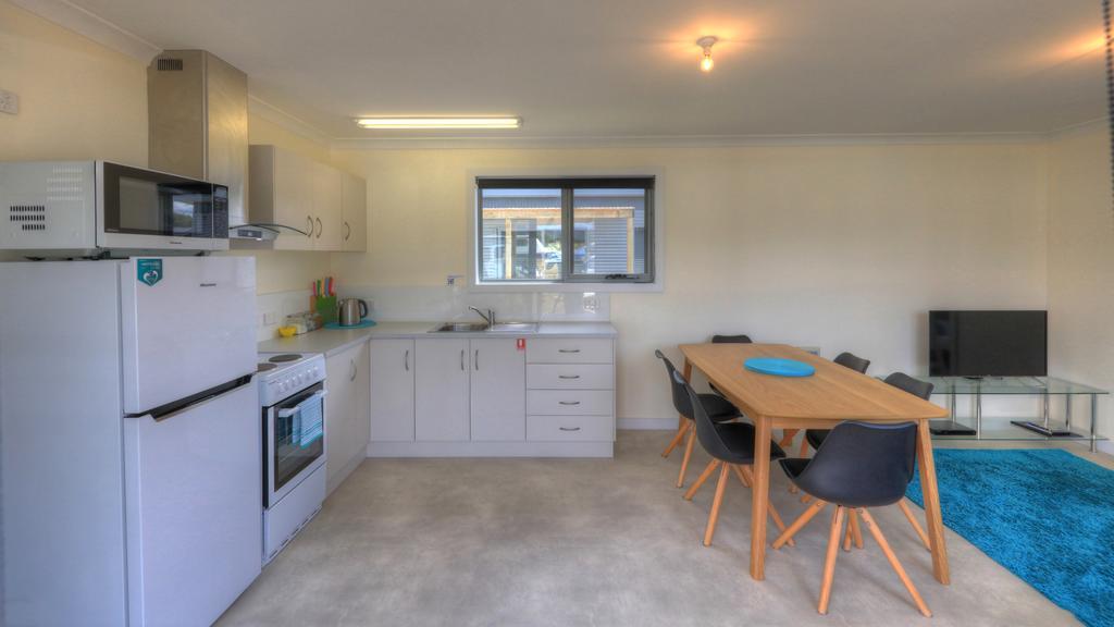 Orford Beachside Holiday Park ภายนอก รูปภาพ