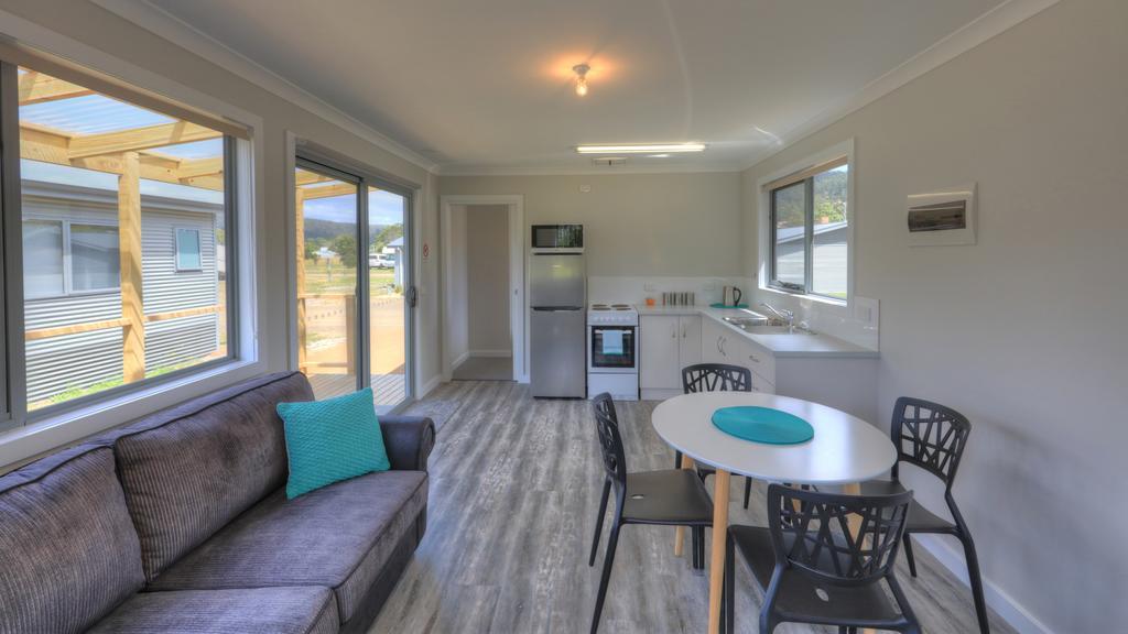 Orford Beachside Holiday Park ภายนอก รูปภาพ